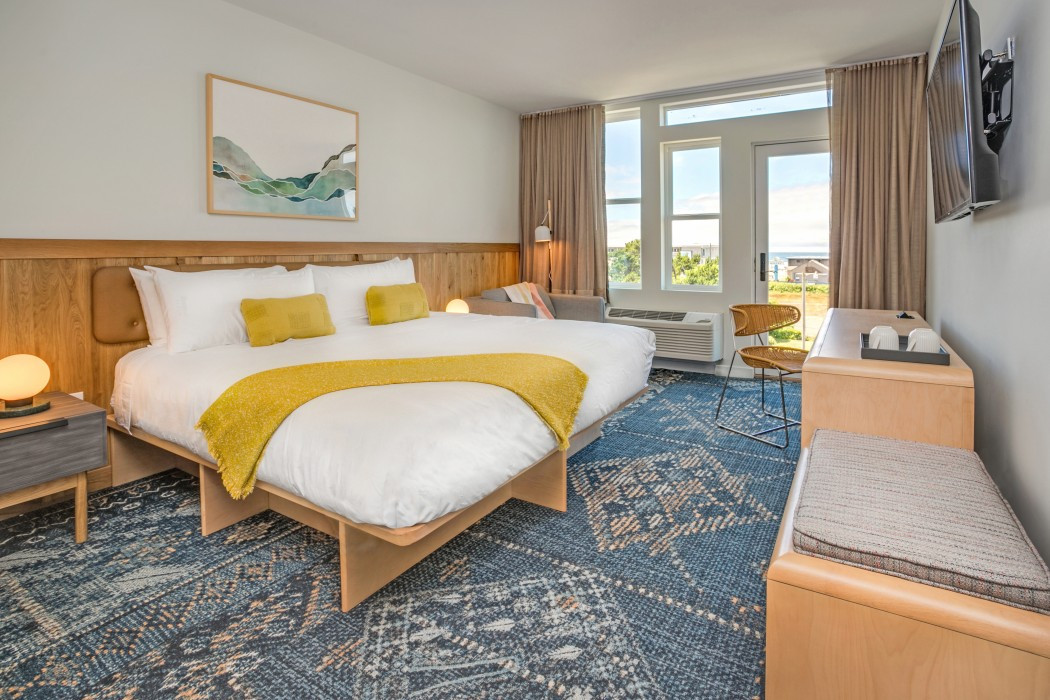King Bed with Balcony King Bed with Balcony